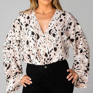 BuddyLove Ariana Kimono Sleeve Bodysuit Sz L